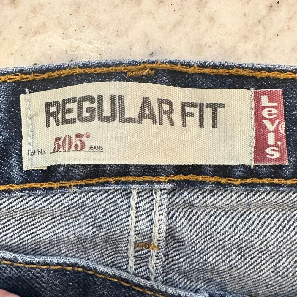 Levis 505 Regular Fit Mens Jeans 40x29‎ Medium Wash Blue Denim 100% Cotton